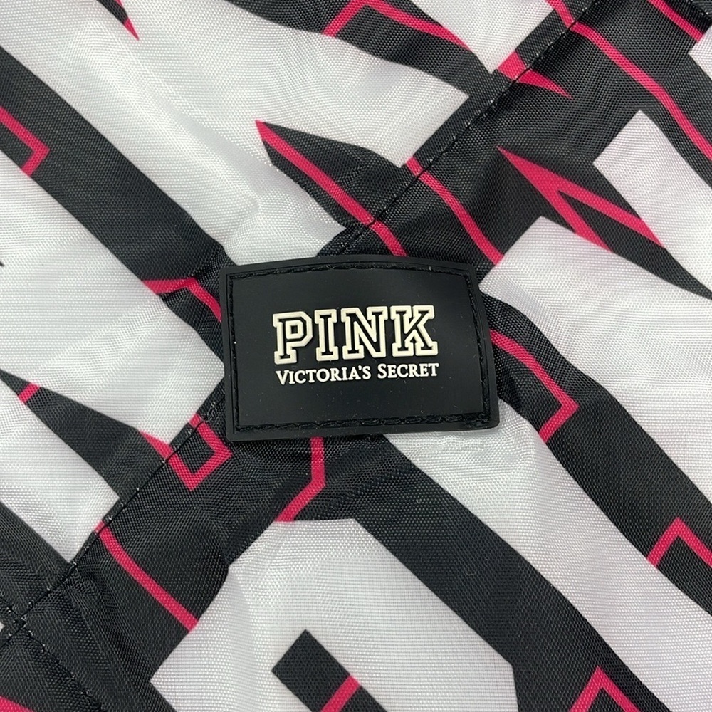 Victoria Secret Blanket VS Pink Packable Blanket Travel Blanket 🆕️ VS Blanket - Picture 3 of 7